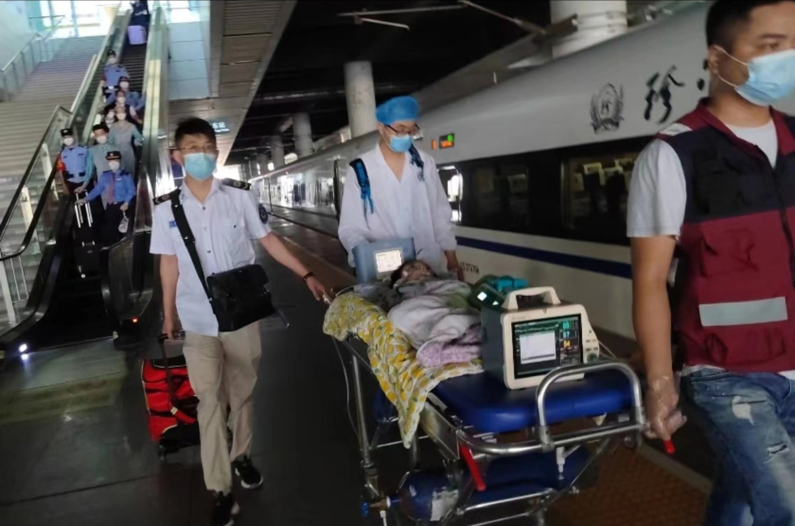 西平县高铁转运公司